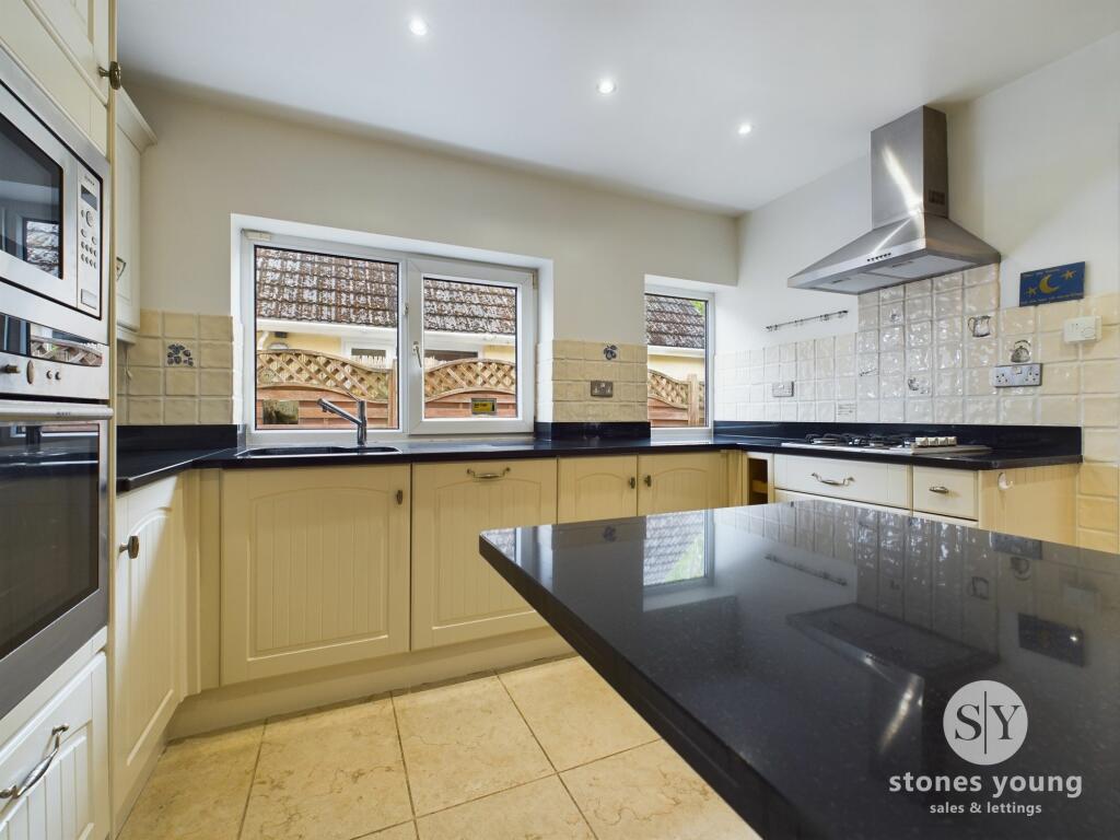 Additional property image - Somerset Avenue, Wilpshire, BB1