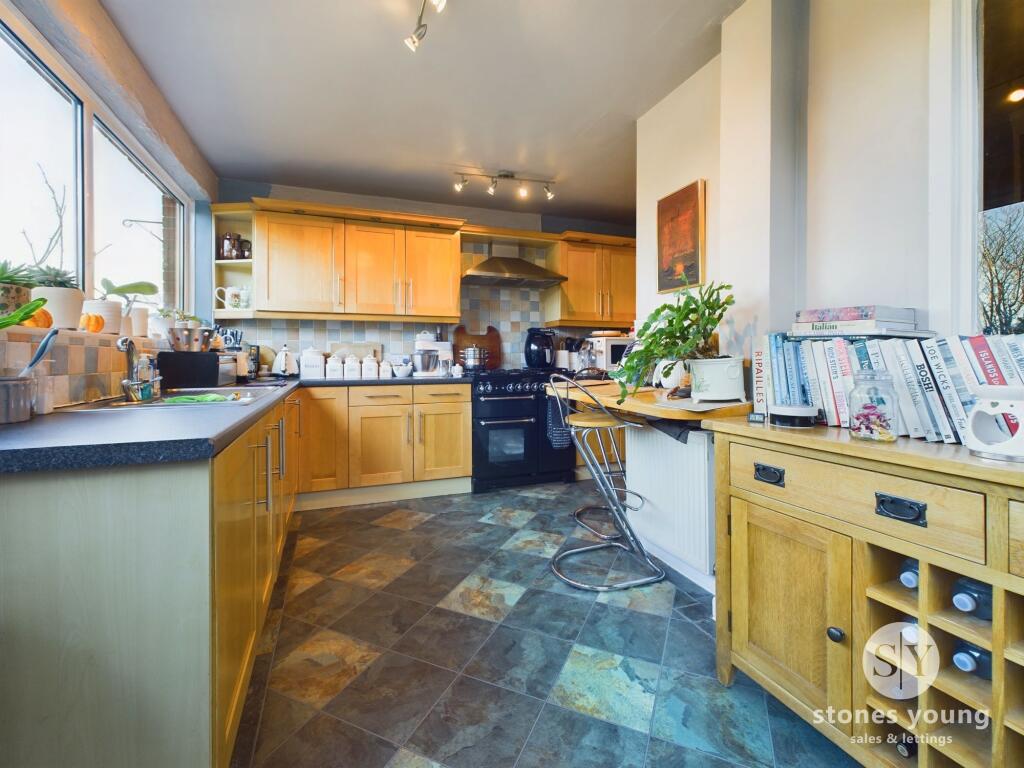 Additional property image - Hollies Road, Wilpshire, BB1