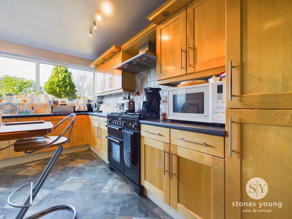 Additional property image - Hollies Road, Wilpshire, BB1