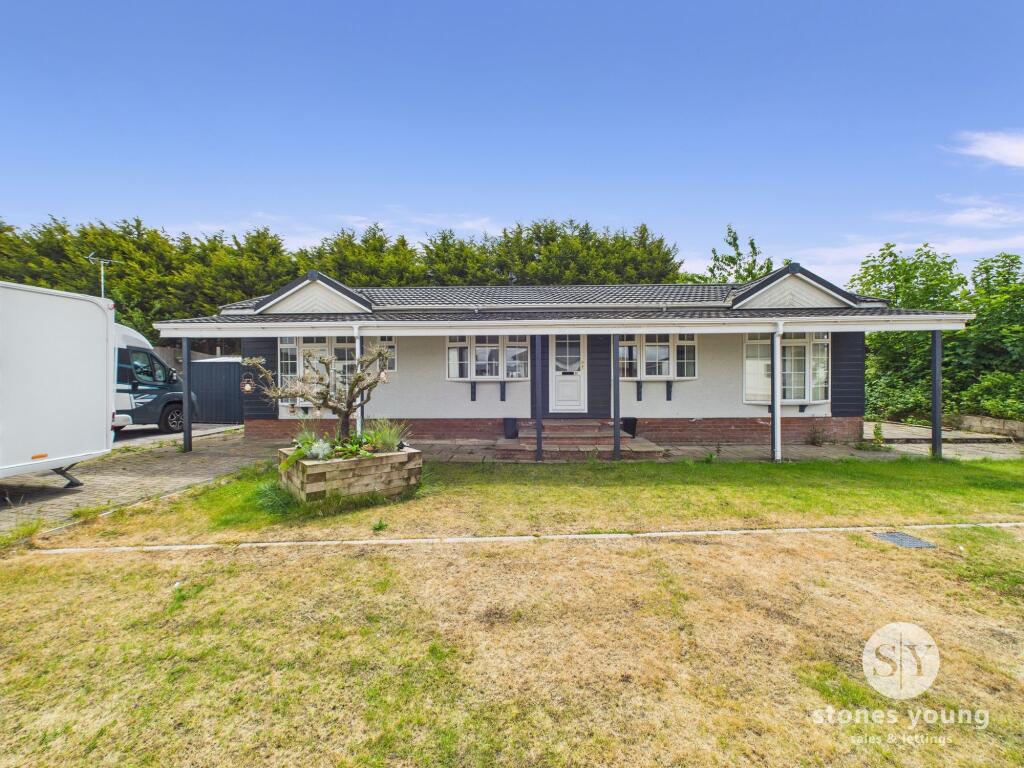 Main image of property: 4 Le Dale Mobile Home Park, Longsight Road Clayton Le Dale Blackburn BB1 9EX