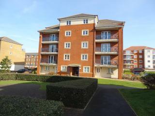2 bedroom flat for rent in St. Kitts Drive, Eastbourne, East Sussex, BN23