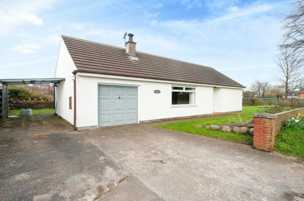 2 bedroom detached bungalow for sale in Moor Road, Great Broughton