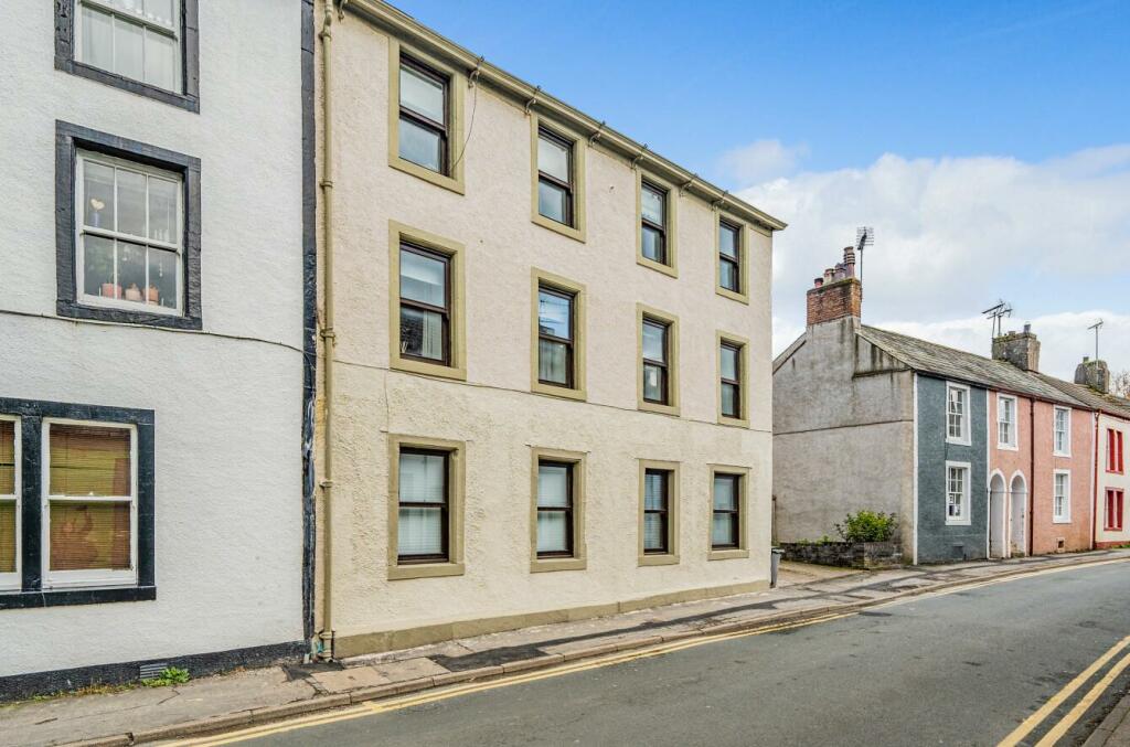 2 bedroom apartment for sale in Mitre Court, St Helens Street