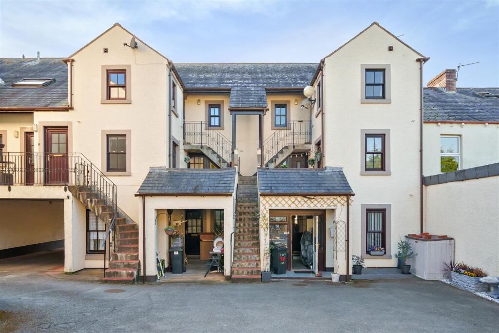 Main image of property: The Fallows, Cockermouth