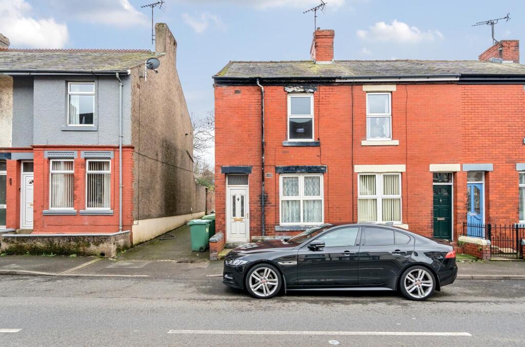 3 bedroom end of terrace house