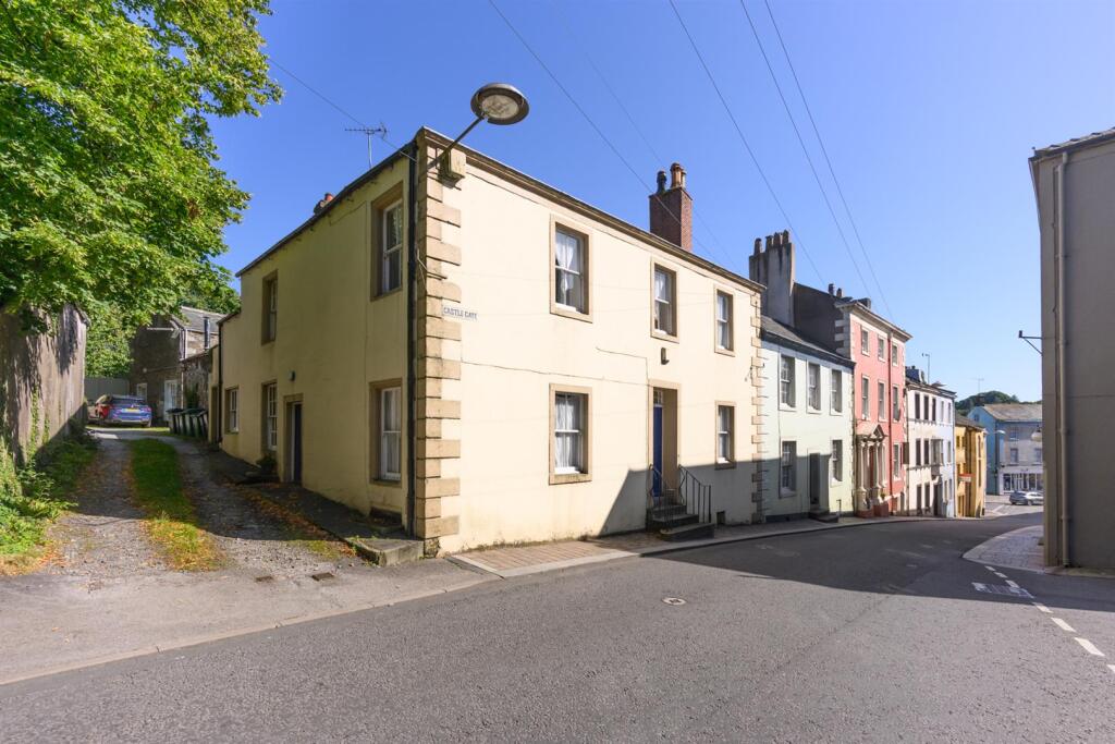 Main image of property: Castlegate, Cockermouth