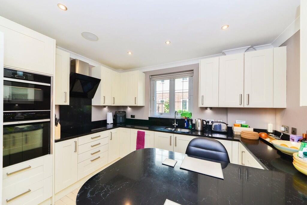 Additional property image - Park House, 194 Harborne Road