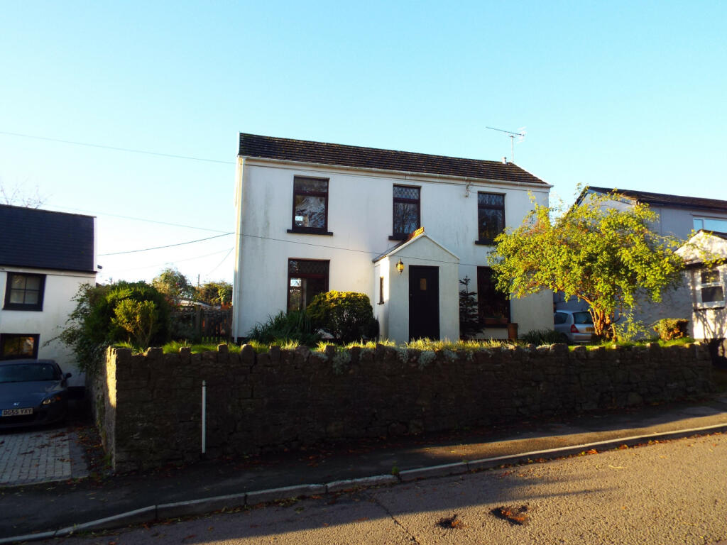 4 bedroom detached house for sale in 2 Manselfield Road, Murton