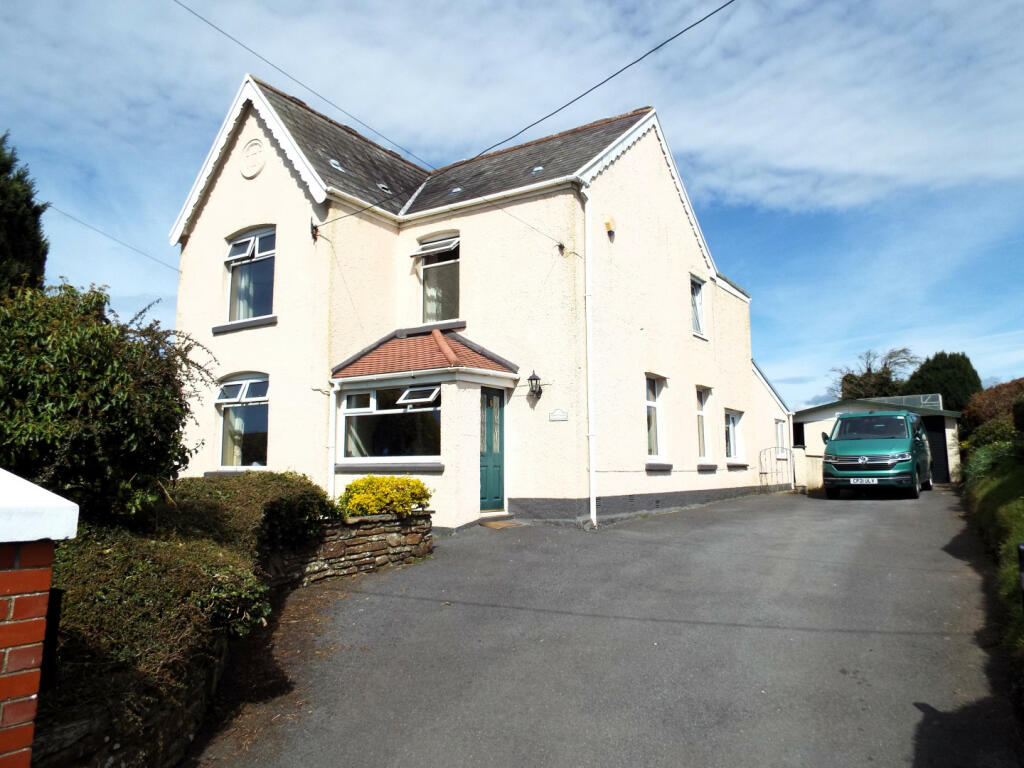 Main image of property: Haulwen Villa, 68 Joiners Road, Three Crosses, Swansea Sa4 3ny