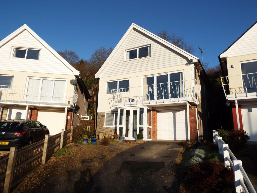 Main image of property: 53 Notts Gardens, Uplands, Swansea Sa2 0ru