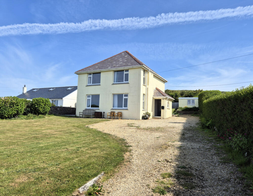 Main image of property: Sunnyside, Rhossili, Gower, Swansea, Sa3 1pl