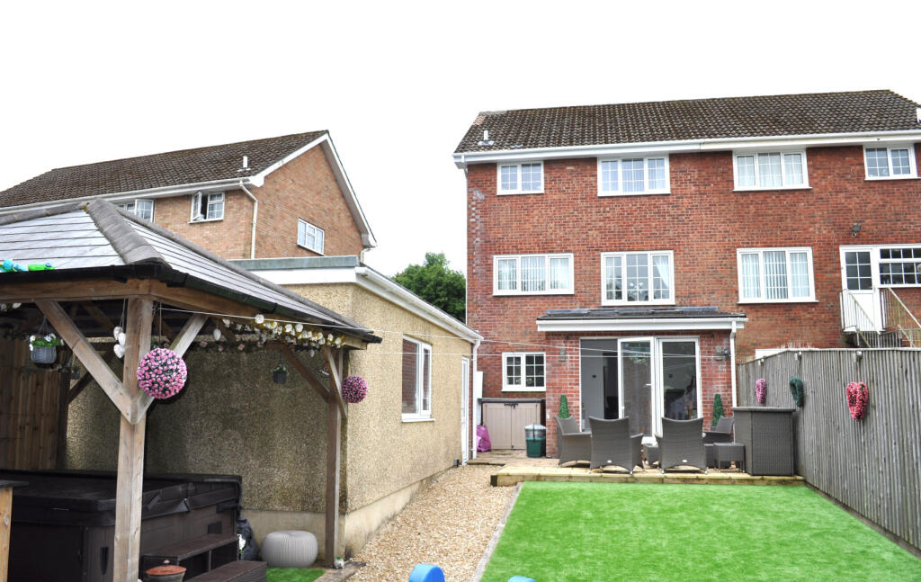 Main image of property: Downleaze Cockett Swansea Sa2 0gq
