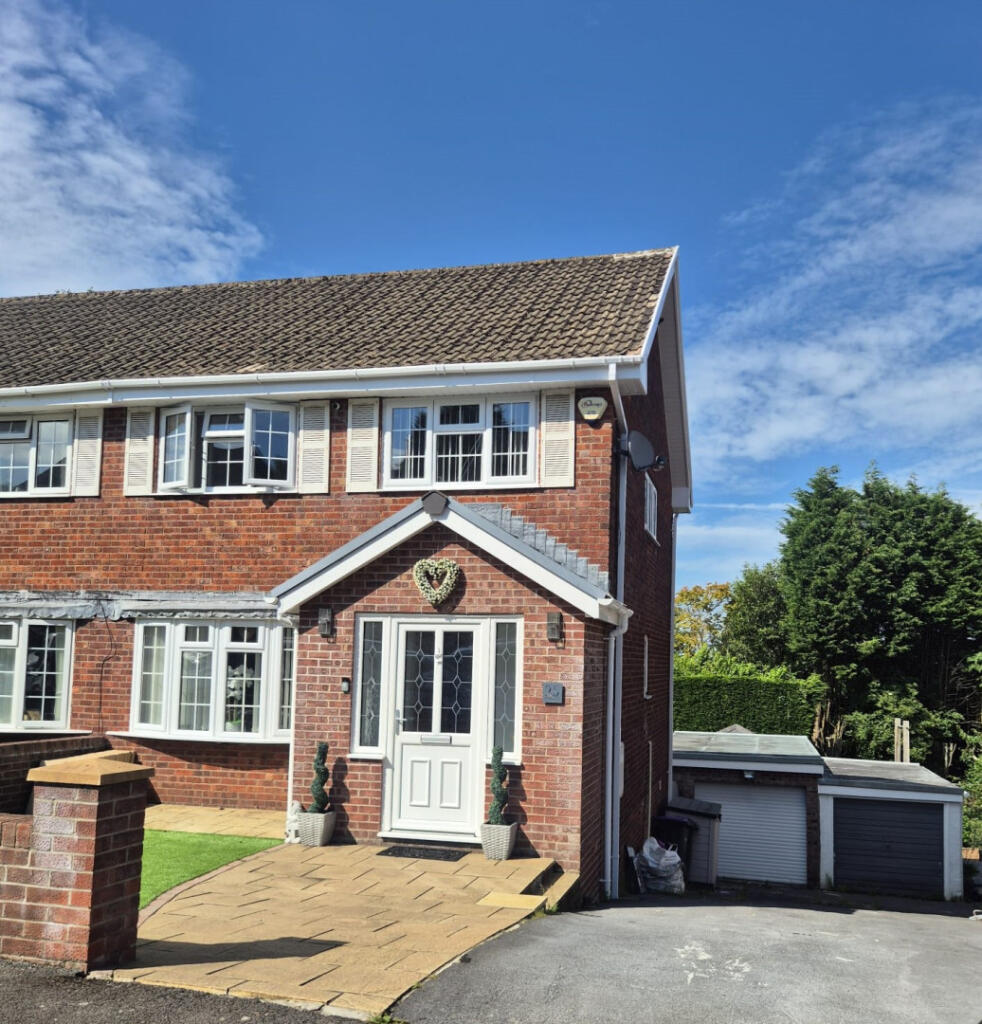 Main image of property: Downleaze Cockett Swansea Sa2 0gq