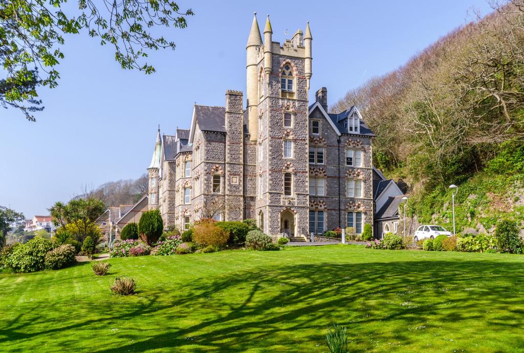 1 bedroom flat for sale in Langland Bay Manor, Langland, Swansea, SA3