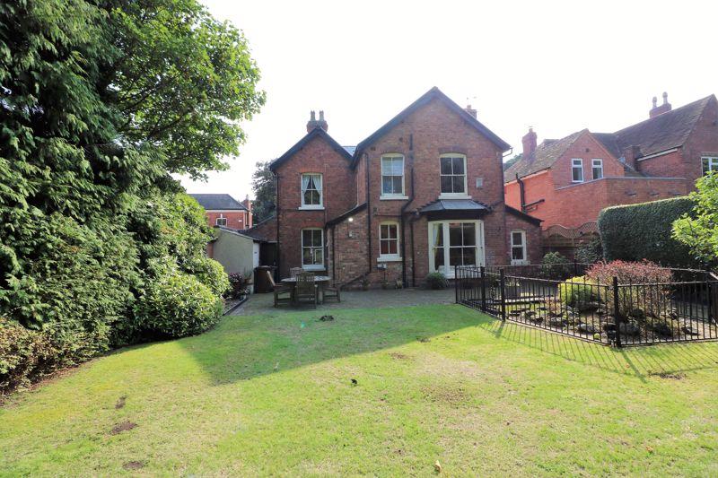 4 bedroom detached house for sale in Belvidere Road, Walsall, WS1