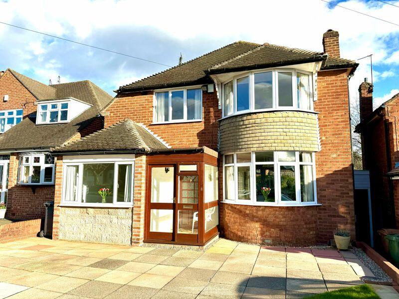 3 bedroom detached house for sale in Calthorpe Road, Walsall, WS5