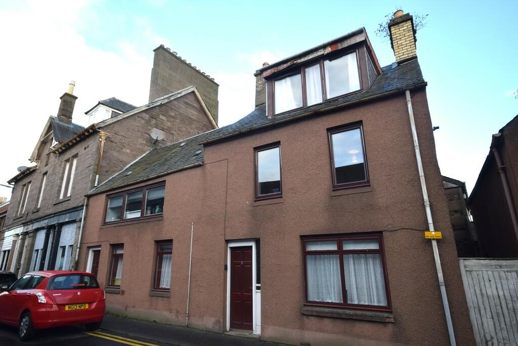 2 bedroom flat for sale in Causewayend, Coupar Angus, Blairgowrie, PH13