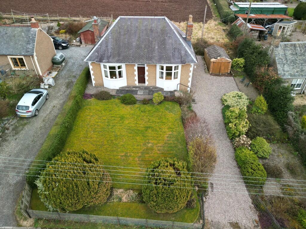 2 bedroom detached bungalow for sale in Delvineside, Cairneyhill Road