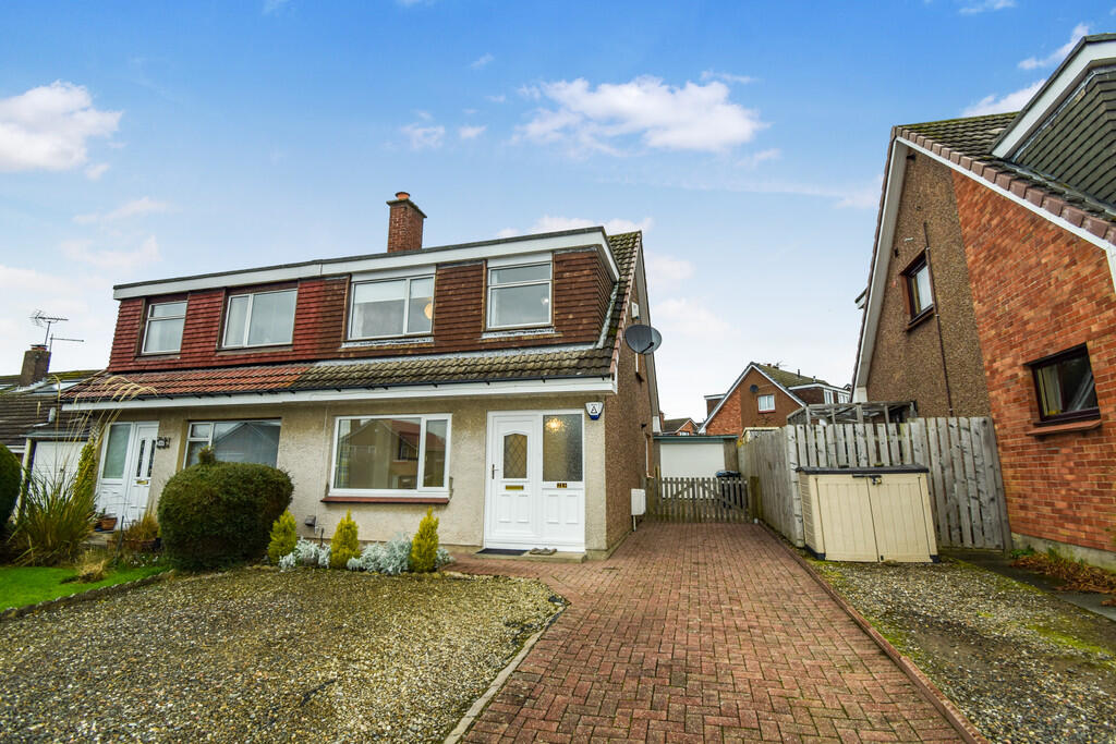 3 bedroom semi-detached house