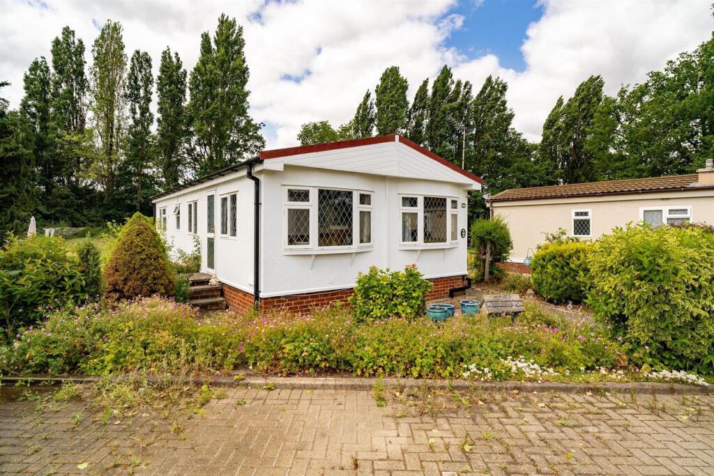 Main image of property: Arkley Park,Barnet Road,Barnet