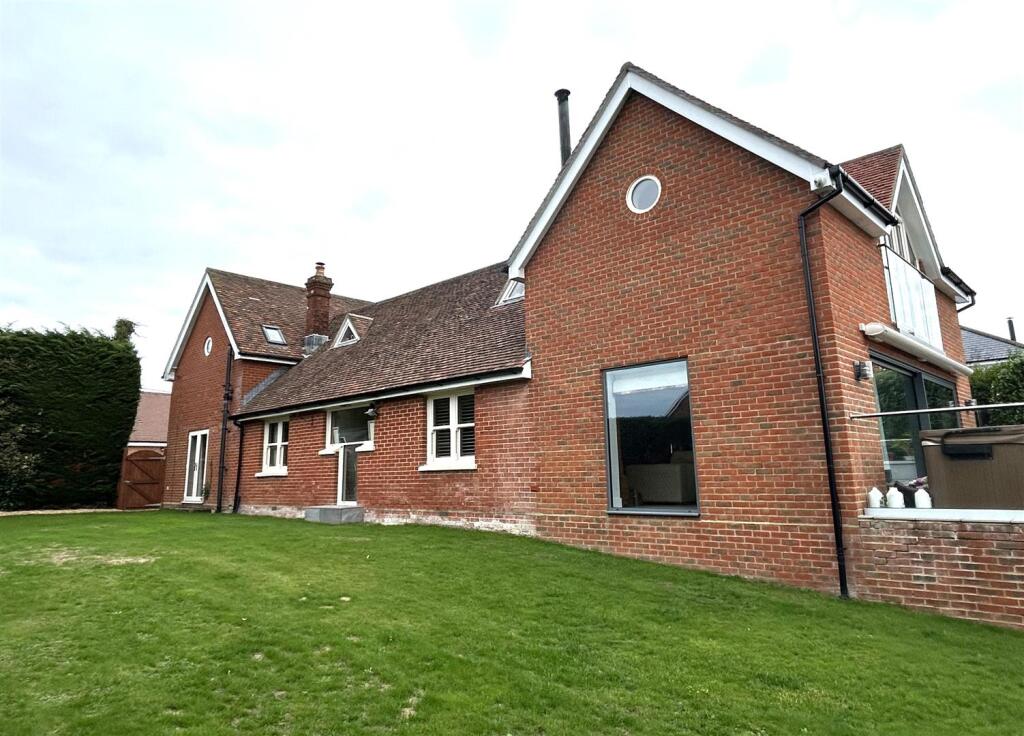 Main image of property: Romsey Road, Whiteparish