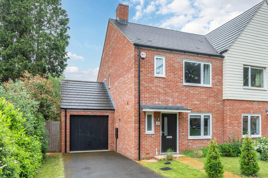 3 bedroom semidetached house for sale in Percival Gardens, Addlestone