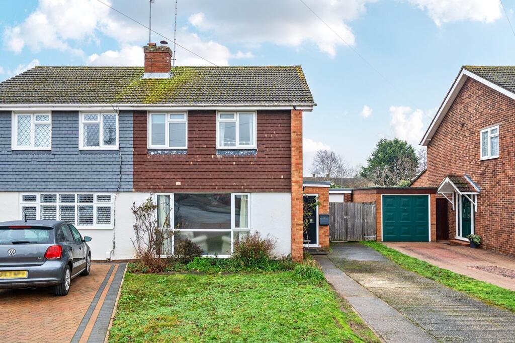 Main image of property: Magdalen Close, Byfleet, Surrey, KT14