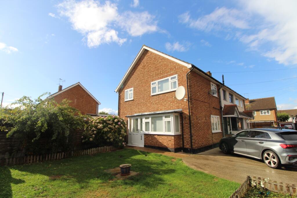 Main image of property: 1 Victoria Close, Basildon