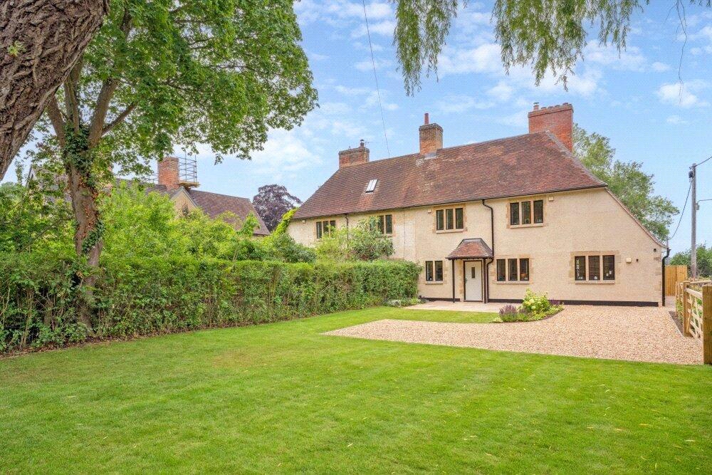 Main image of property: Hinksey Hill, Oxford, Oxfordshire, OX1