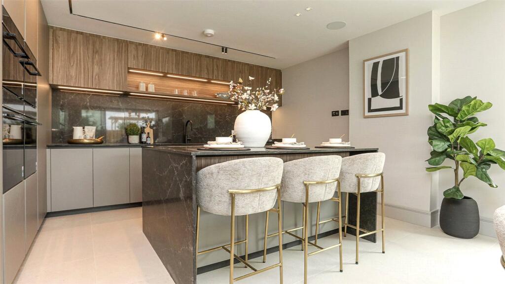 Main image of property: Owlesmere - The Bowers, Gorse Road, Rochester, Kent, ME2