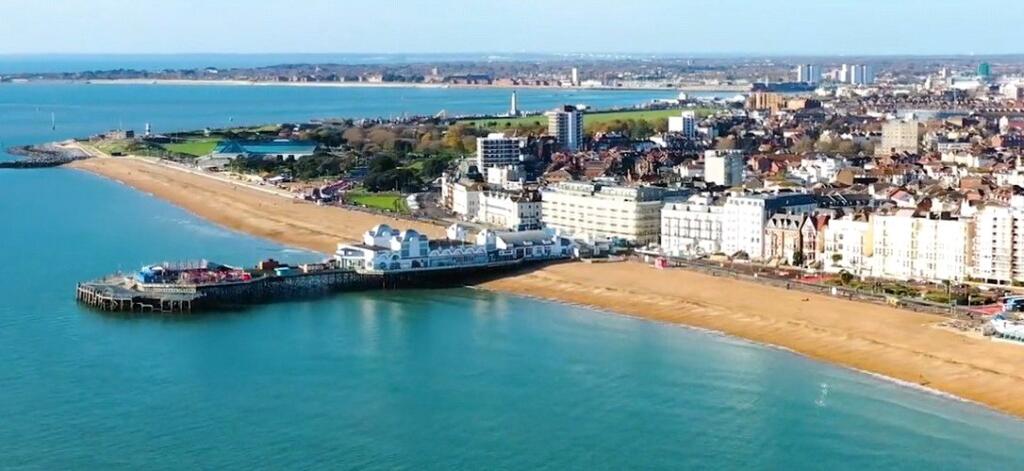 Main image of property: Apartment 2, Solent View, St. Helens Parade, Southsea, Hampshire, PO4