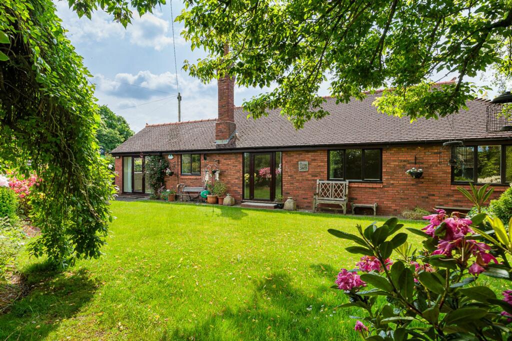 Additional property image - Westage Lane, Great Budworth, CW9