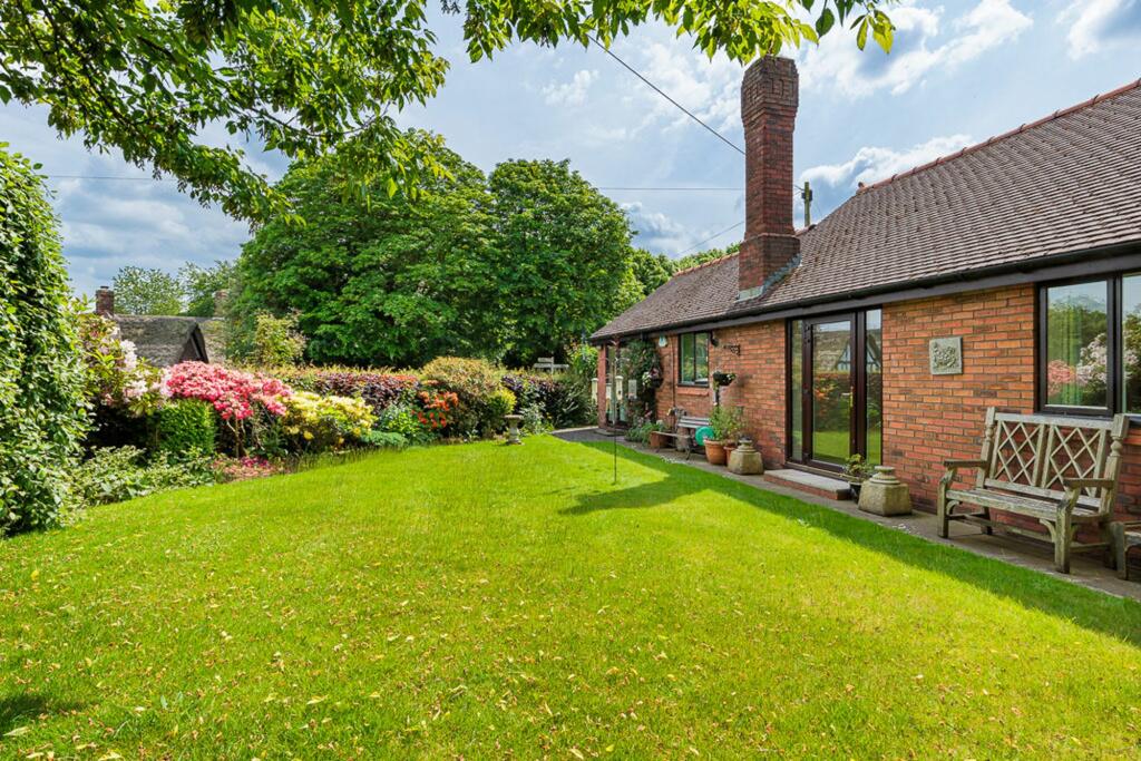 Additional property image - Westage Lane, Great Budworth, CW9
