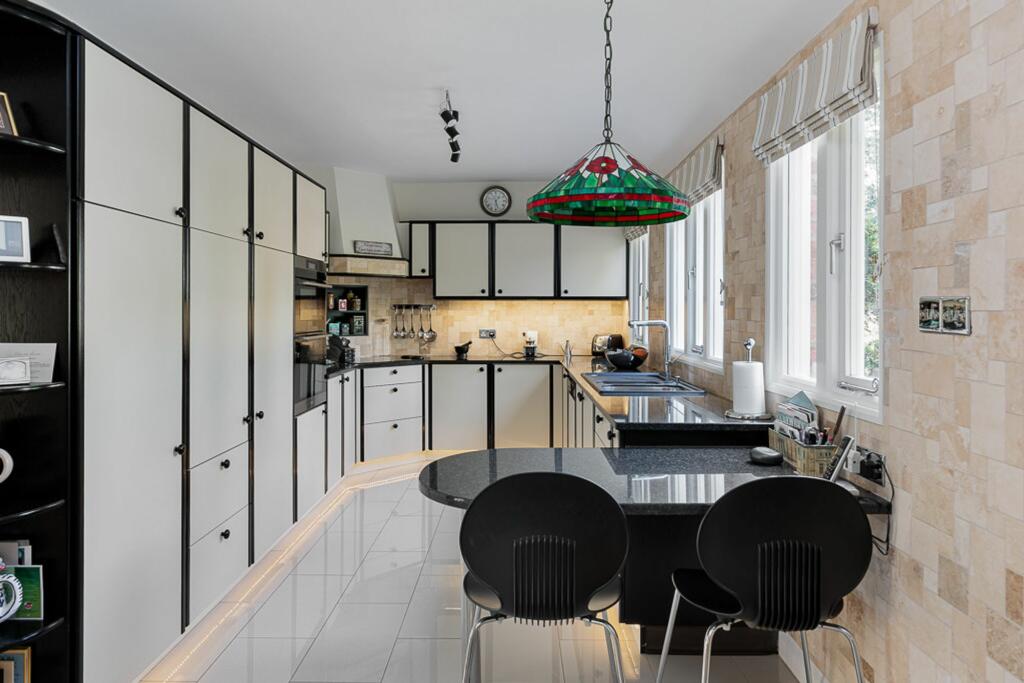 Additional property image - Cock Lane, Great Budworth, CW9