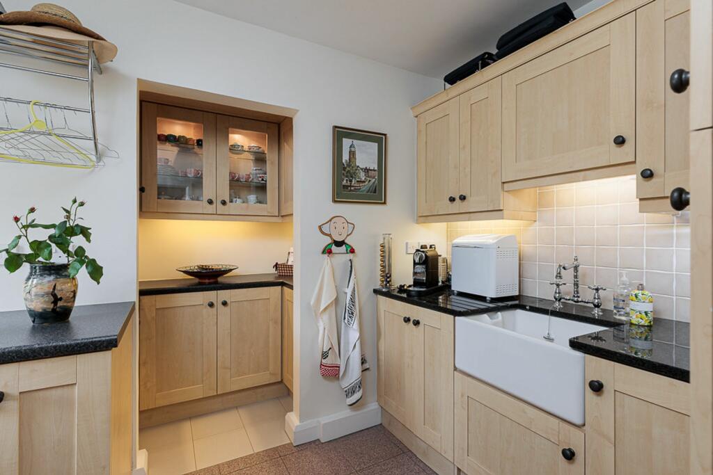 Additional property image - Cock Lane, Great Budworth, CW9