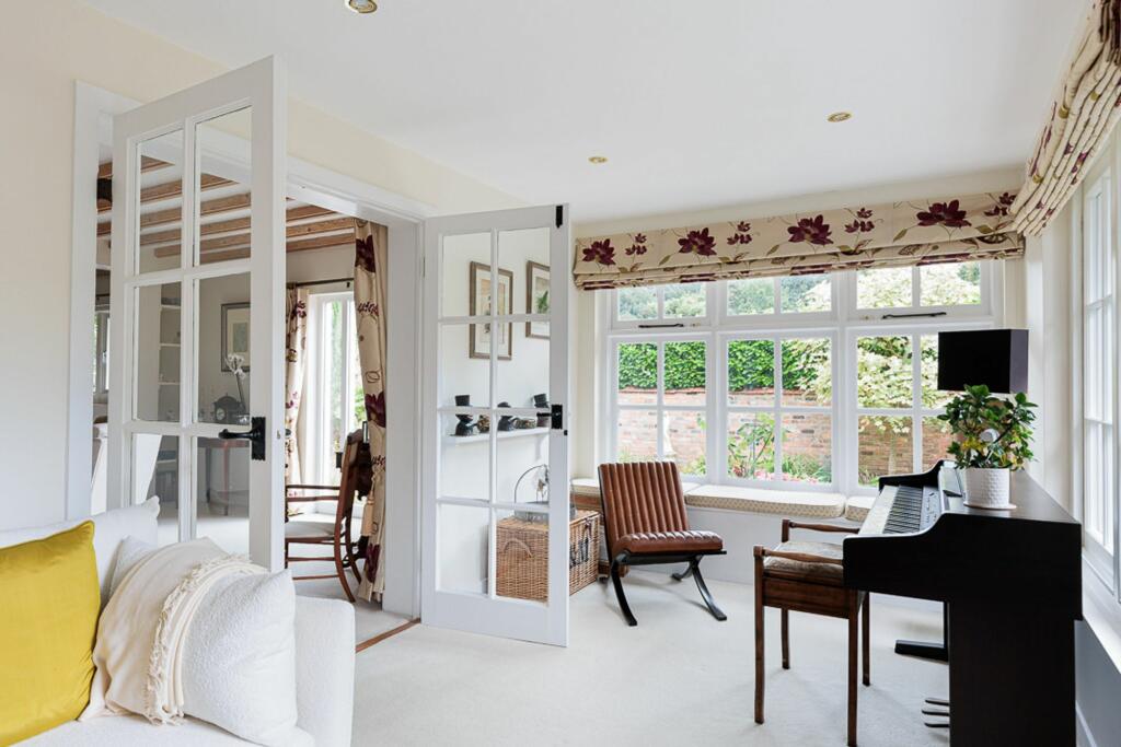 Additional property image - Cock Lane, Great Budworth, CW9