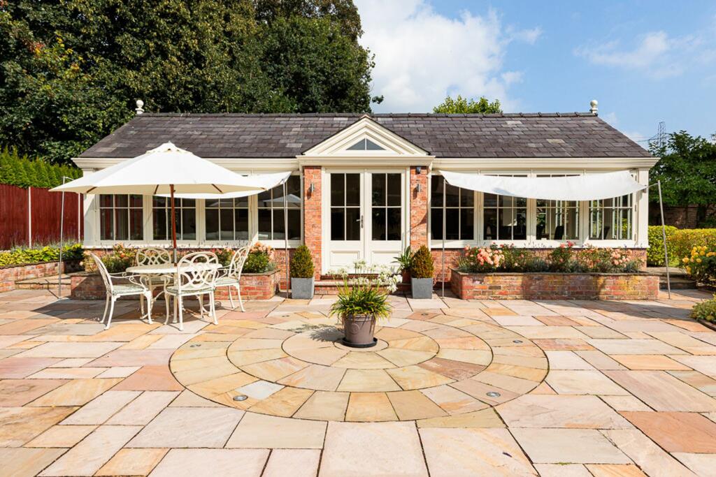 Additional property image - Cock Lane, Great Budworth, CW9