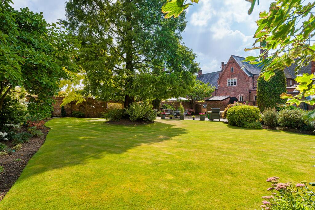 Additional property image - Cock Lane, Great Budworth, CW9