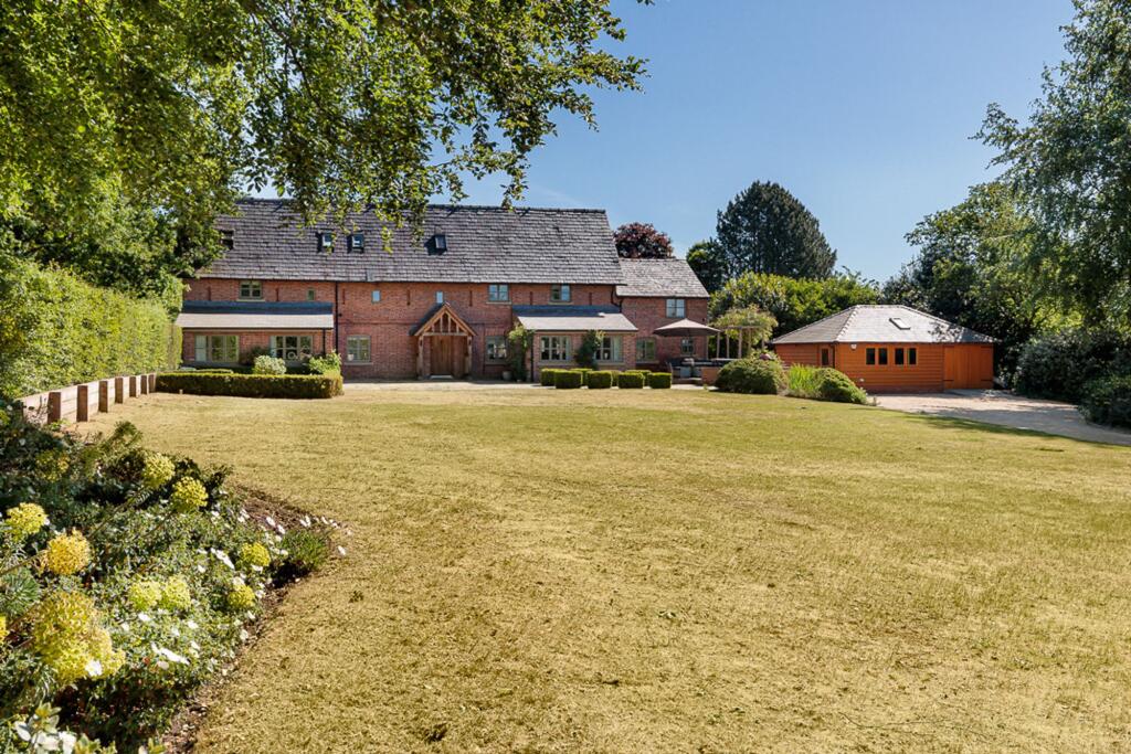 Main image of property: Cross Lane, Kermincham, CW12