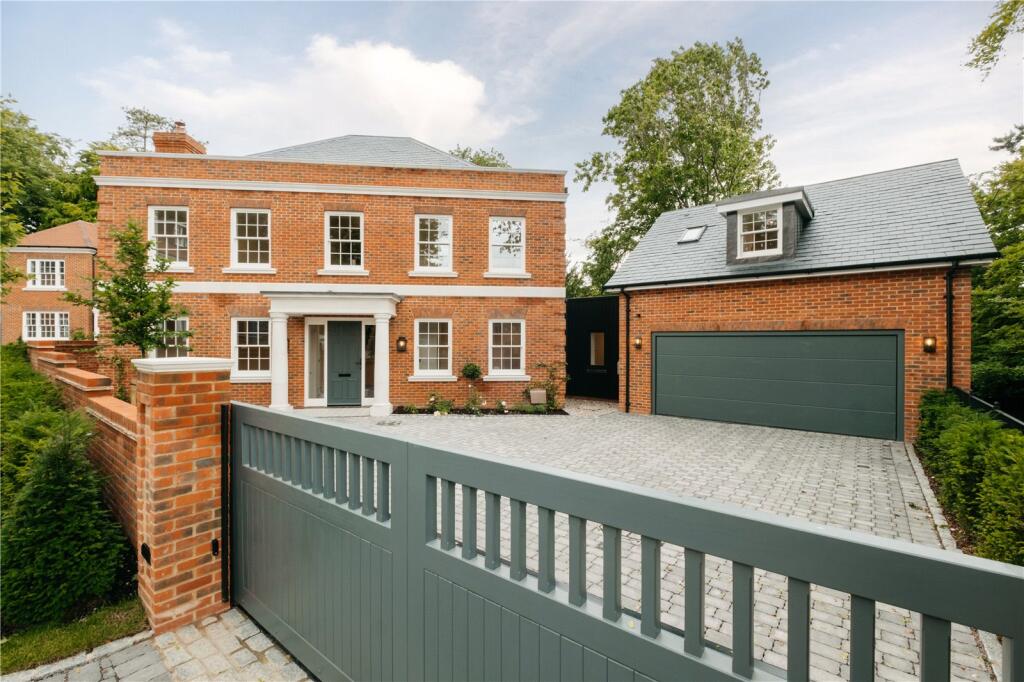 Main image of property: Farleigh, St Catherine's Place, Sleepers Hill, Winchester, SO22