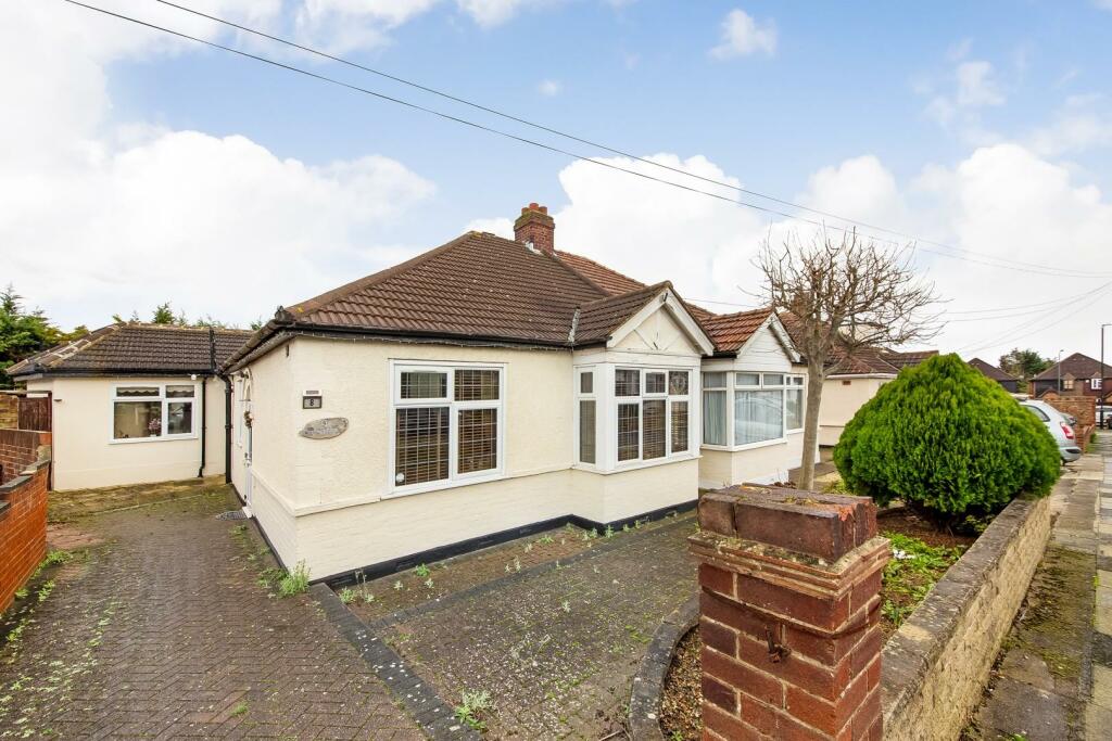 2 bedroom semi-detached bungalow for sale in Burleigh Avenue, Sidcup, DA15