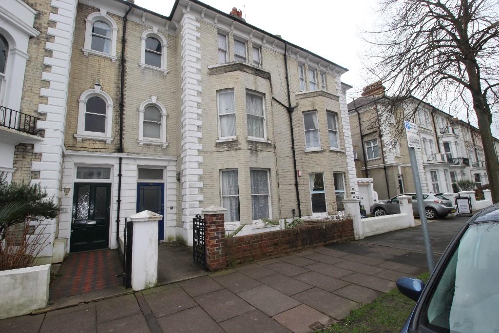 1 bedroom house share for rent in Lushington Road, Eastbourne, East