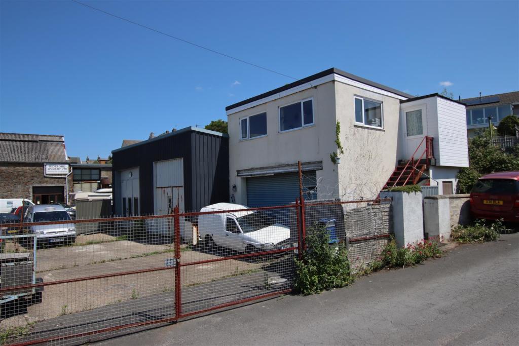 Main image of property: Nuttaberry Yard, Bideford