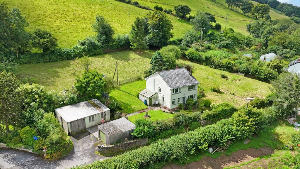 3 bedroom detached house for sale in Milltown, Muddiford, Barnstaple, EX31
