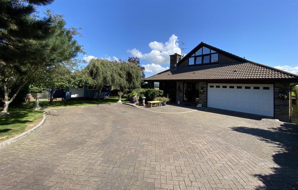 5 bedroom detached house for sale in Instow, Devon, EX39