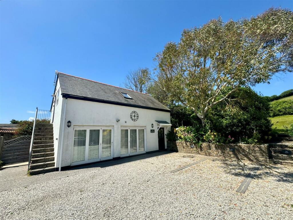 2 bedroom house for sale in Croyde, EX33