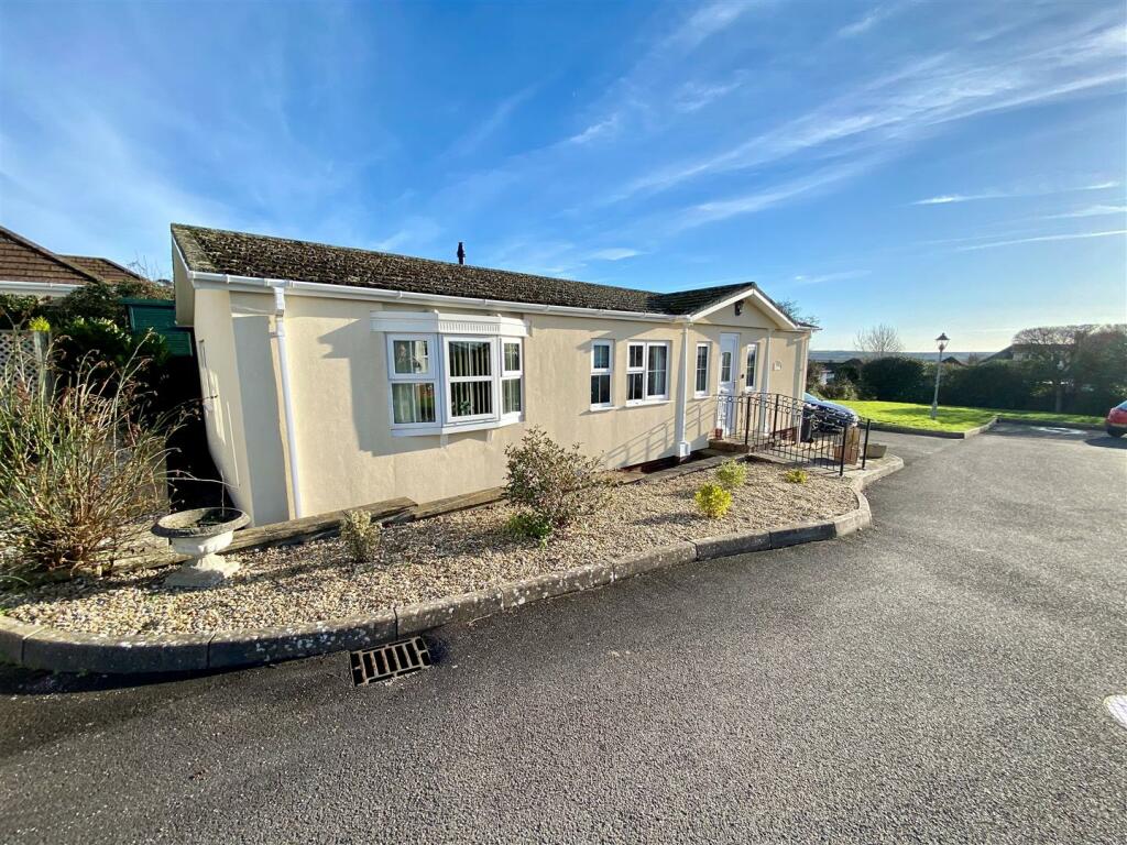 2 bedroom park home for sale in Braunton, EX33