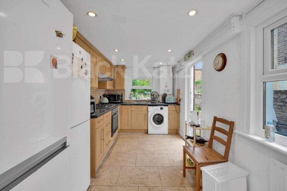 Main image of property: Calverley Grove, Archway N19
