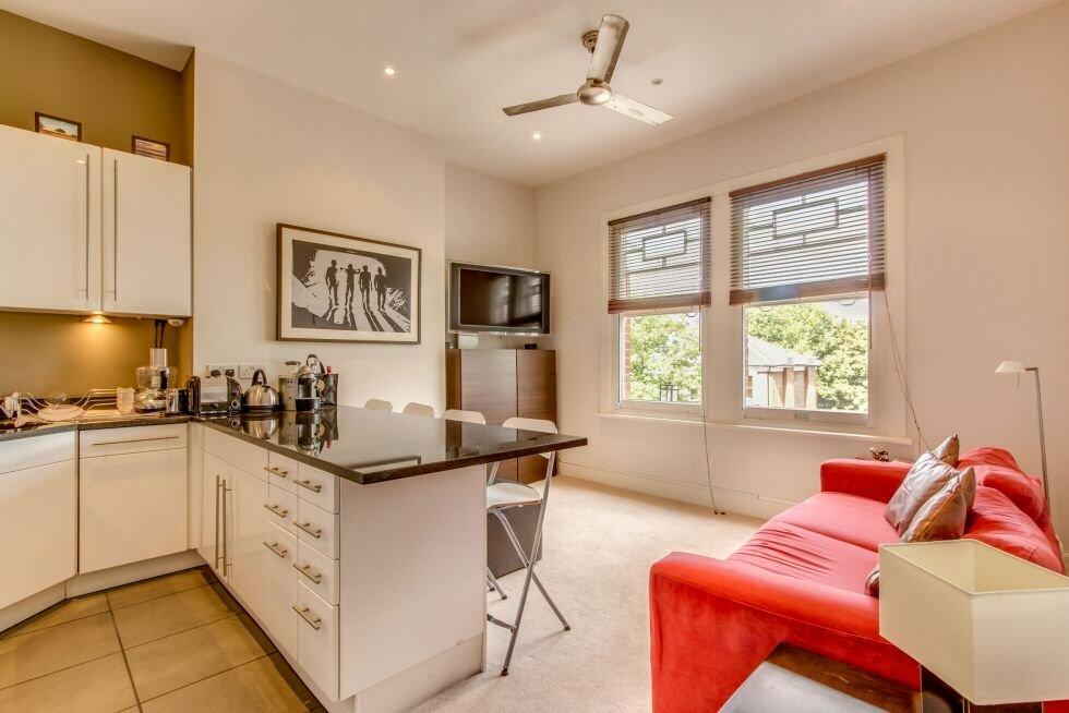 2 bedroom flat for rent in Christchurch Road, Crouch End N8
