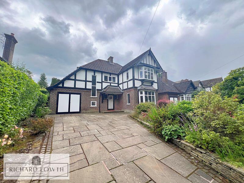 Main image of property: London Road North, Poynton